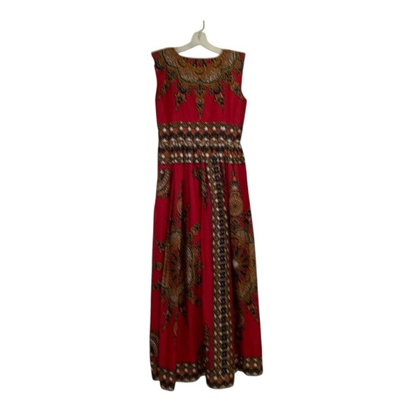 Elegant East Indian Inspired Patterned Sleeveless Dress - Picture 2 of 3